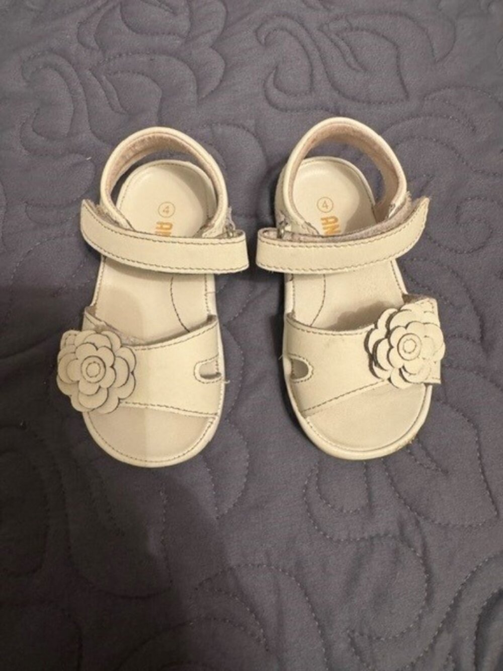 Angel Baby Size 4 Toddler White Sandals